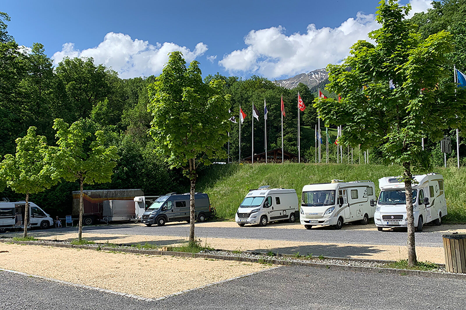 Der Stellplatz «Freilichtmuseum Ballenberg» bei Brienzwiler.